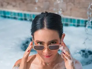 Private cam porn LolaWhile