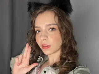Webcam shows jasmine PhilomenaCaudle